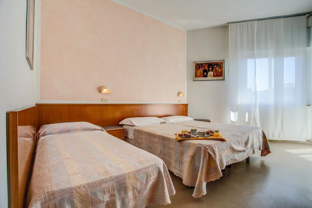 Hotel San Giorgio Milano Marittima Cameră foto